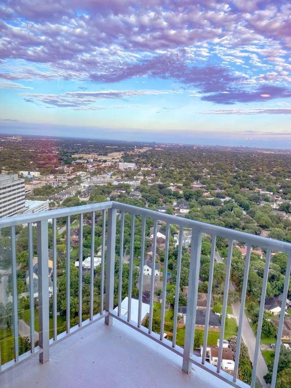 Medcenter Vacation Glasspad Skyline Views, 1 Free Prking Spot, Sleeps 4, Ask For Rental Car Option Houston Exteriér fotografie